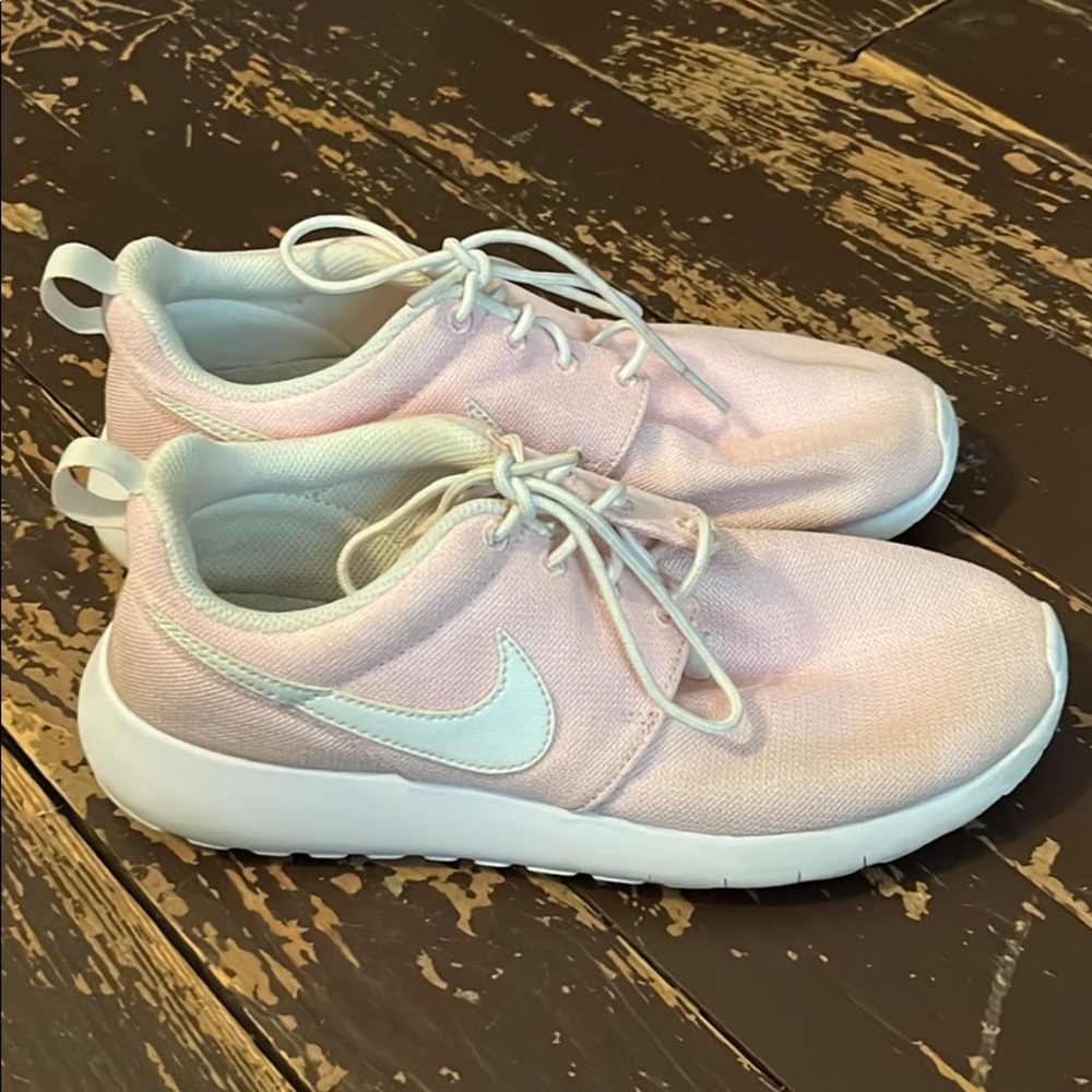 Pink Nike Roshes
